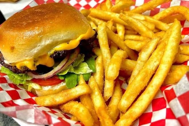 Cheeseburger Deluxe.